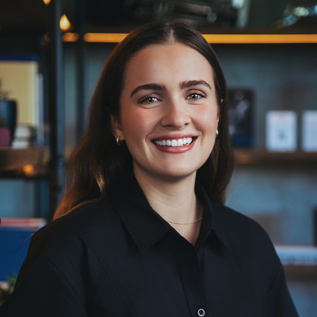 Charlotte Brewer headshot