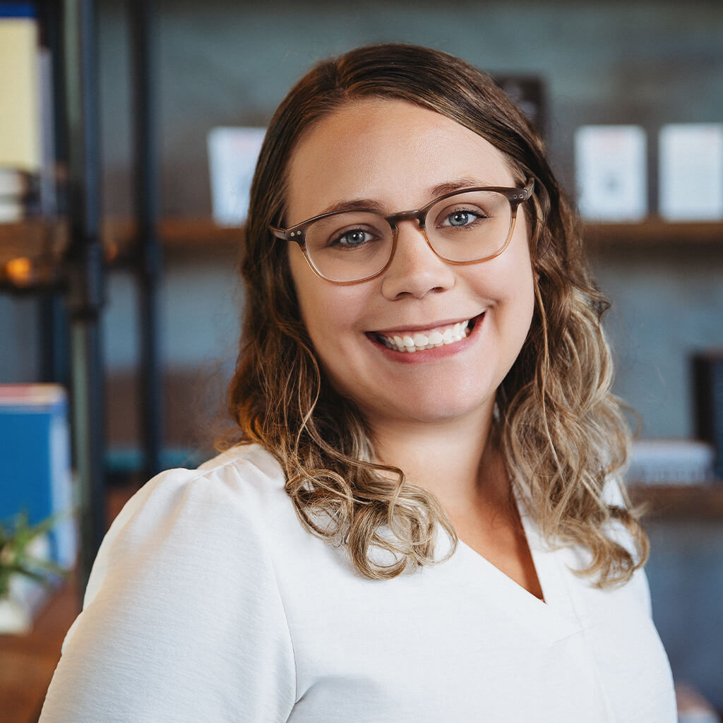 Tara Isenberg headshot